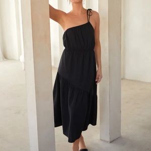 Lulus one shoulder midi dress